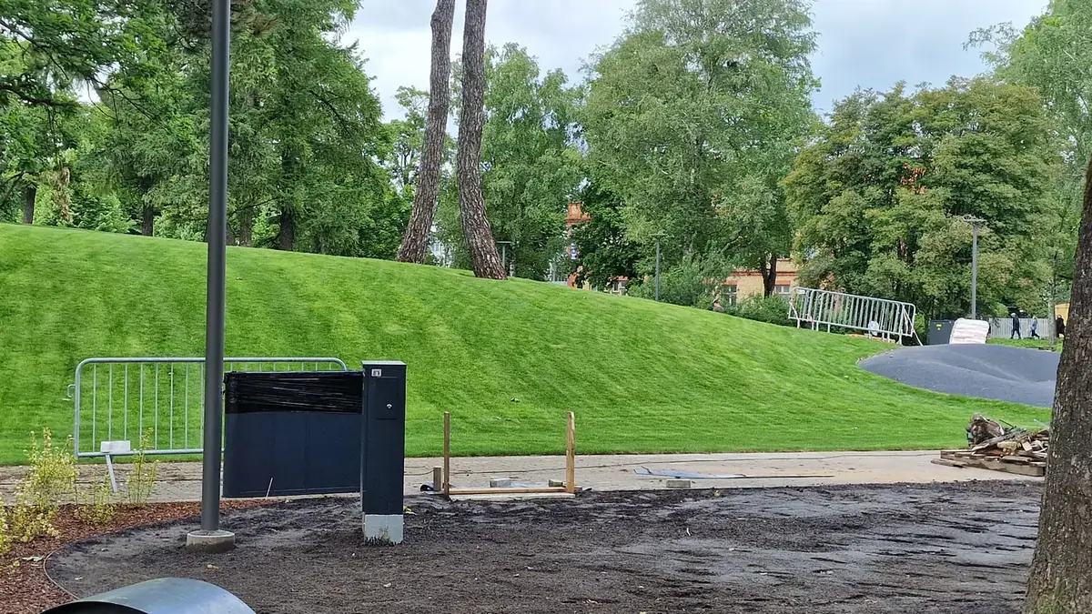 Siirdmuru Pärnu Munamäe pargis, foto 1